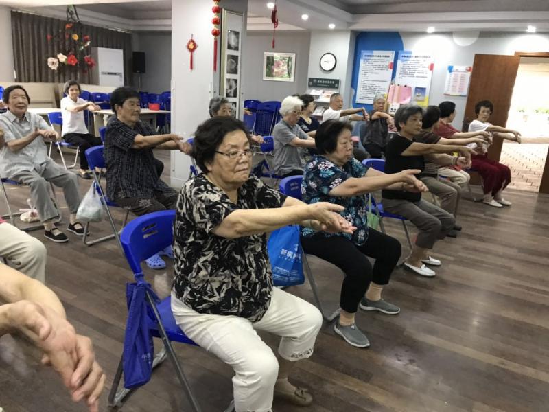 上海市社區(qū)<a href=http://www.yingdedao.com target=_blank class=infotextkey>健身</a>俱樂(lè)部 上海市社區(qū)<a href=http://www.yingdedao.com target=_blank class=infotextkey>健身</a>俱樂(lè)部