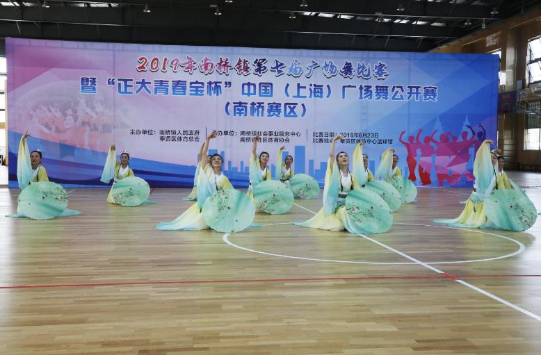上海市社區(qū)<a href=http://www.yingdedao.com target=_blank class=infotextkey>健身</a>俱樂部 上海市社區(qū)<a href=http://www.yingdedao.com target=_blank class=infotextkey>健身</a>俱樂部