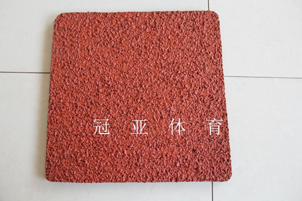 透氣型<a href=http://www.yingdedao.com target=_blank class=infotextkey>塑膠跑道</a>