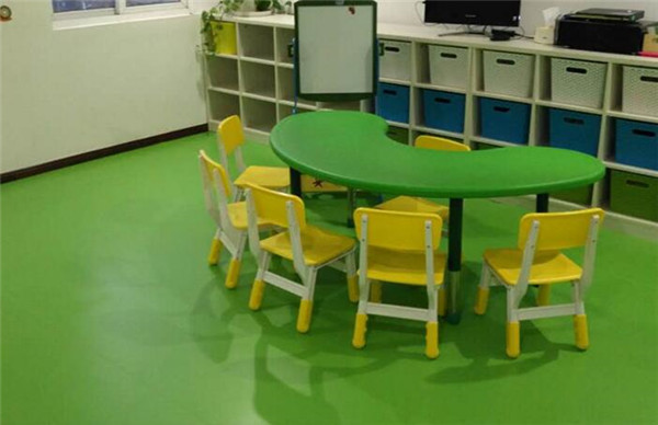 幼兒園<a href=http://www.yingdedao.com target=_blank class=infotextkey>塑膠跑道</a>