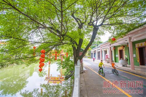 再現(xiàn)水清岸綠魚翔淺底美景