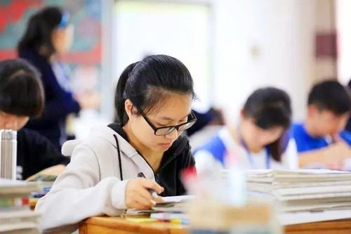 不打無準(zhǔn)備之仗，不說高考考的多牛多好，最起碼高考流程要知道