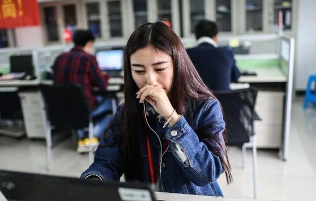 大一新生剛?cè)雽W(xué)不到一周，就被校方通知退學(xué)，只因體檢不合格