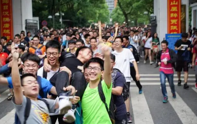 天津市教委最新通知，“高考移民”被徹底限制，有些家長已經(jīng)慌了