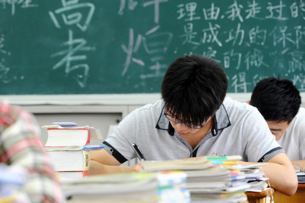 18年前19歲少年偷竊高考試卷，影響630萬考生，他的結(jié)局怎樣？