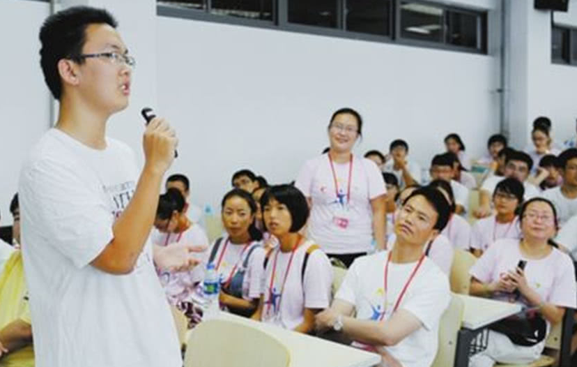畢業(yè)后才發(fā)現(xiàn)，文科生和理科生的差距不只是薪資，希望你別選錯(cuò)