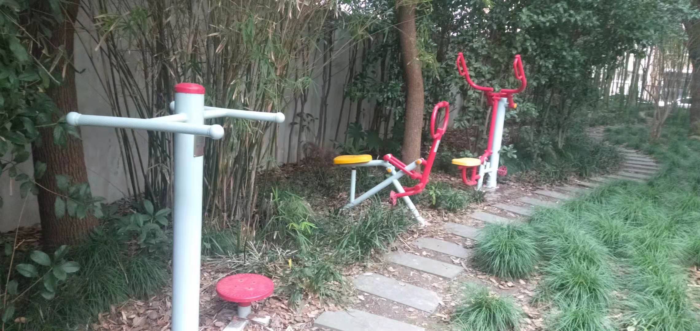 龍緣公寓